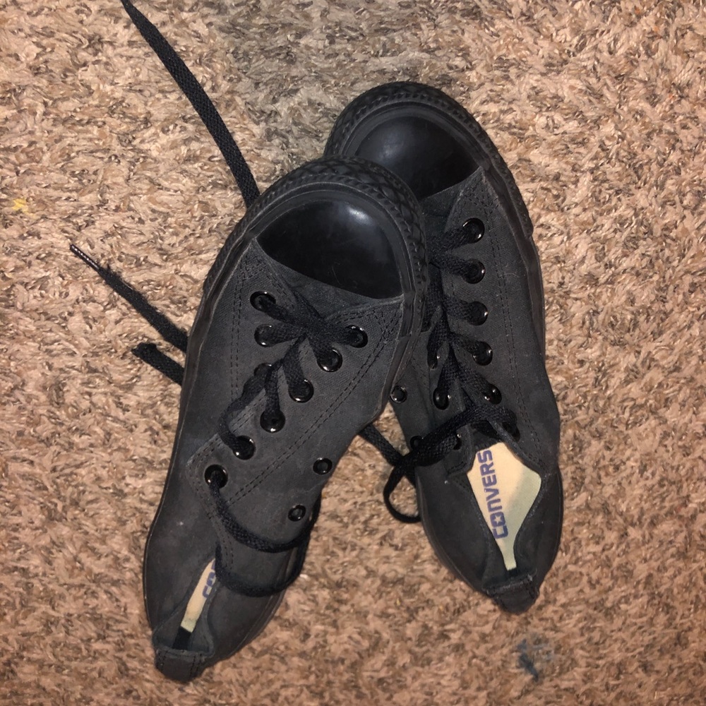 Low top Black Converse